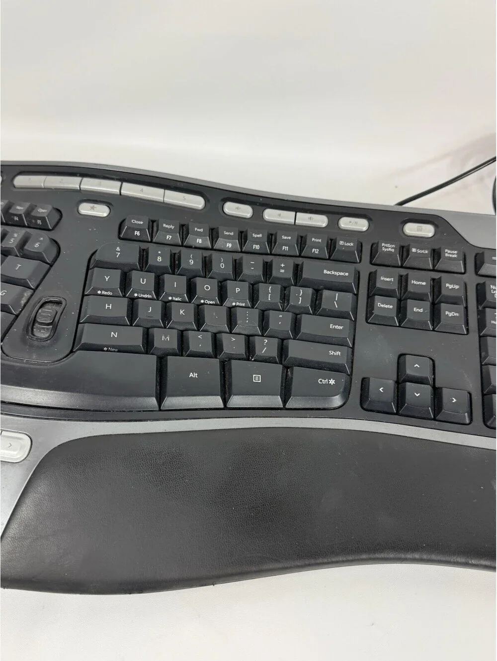 Microsoft Natural Ergonomic Keyboard 4000 v1.0 KU-0462 USB Wired 1048 Tested